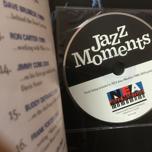 NEA JAZZ MASTERS 1982-2010 Book/CD Hard to Fine! - Picture 3 of 8